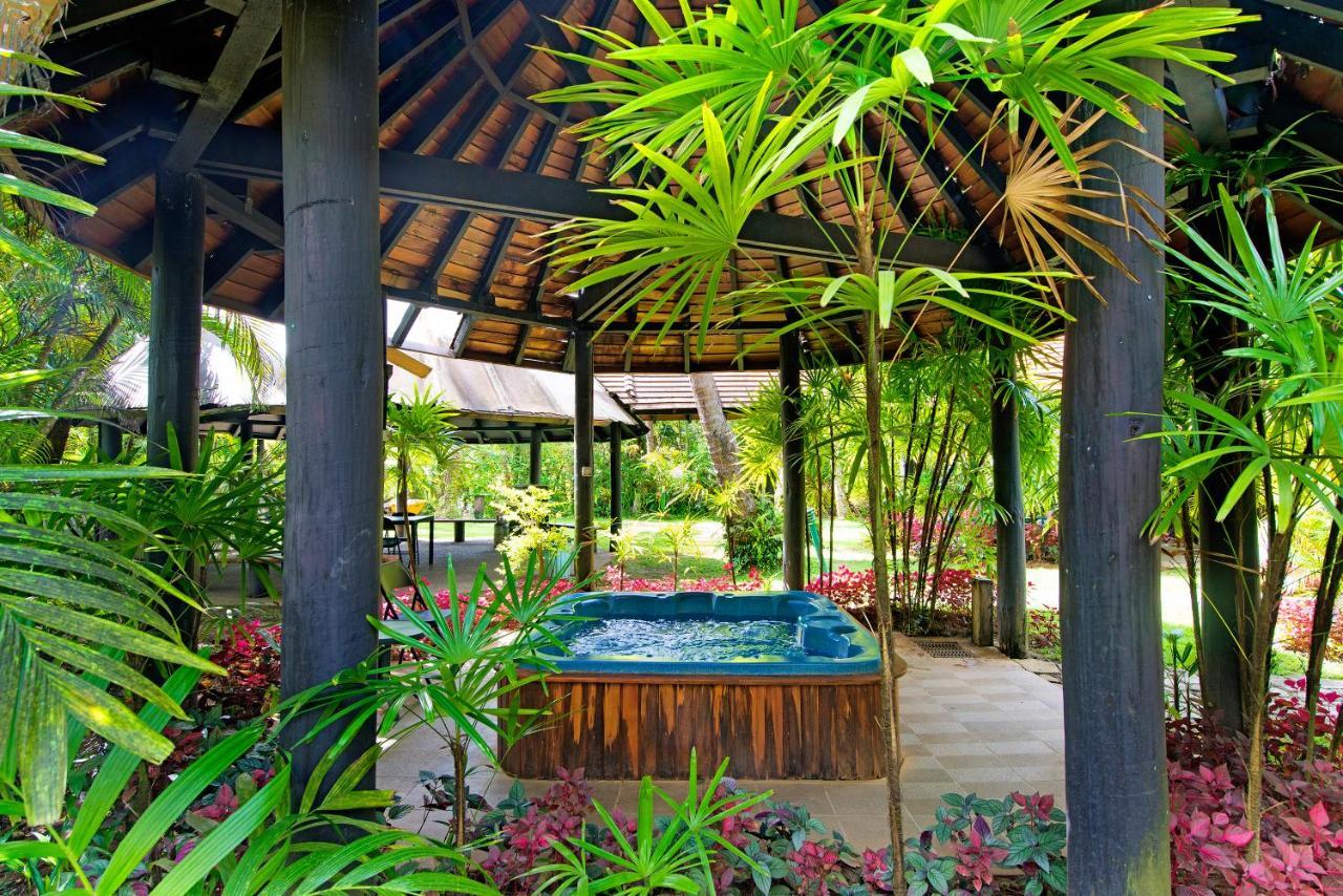 Ultiqa Fiji Palms Beach Resort Pacific Harbour Esterno foto
